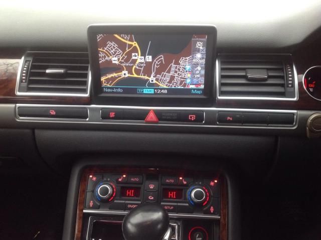 2004 AUDI A8 3.0 V6 4d image 8