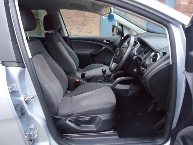 2010 SEAT ALTEA 1.6 SE TDI 5d image 5
