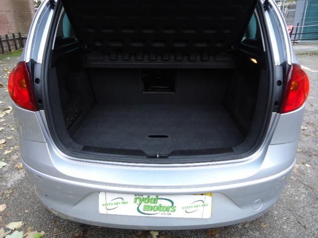 2010 SEAT ALTEA 1.6 SE TDI 5d image 7