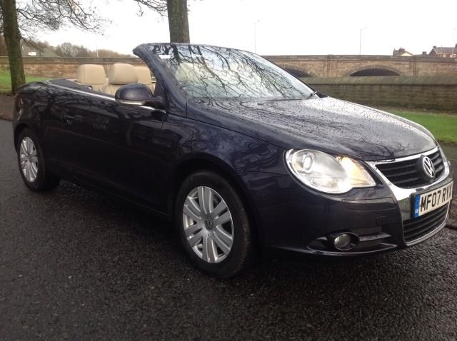 2007 VOLKSWAGEN EOS 2.0 TDI 2d image 1