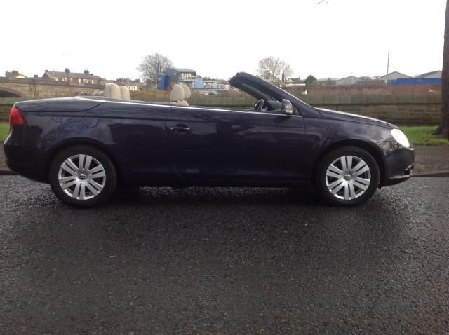 2007 VOLKSWAGEN EOS 2.0 TDI 2d image 2