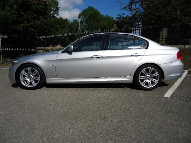 2010 BMW 2.0 318D M SPORT 4d image 2
