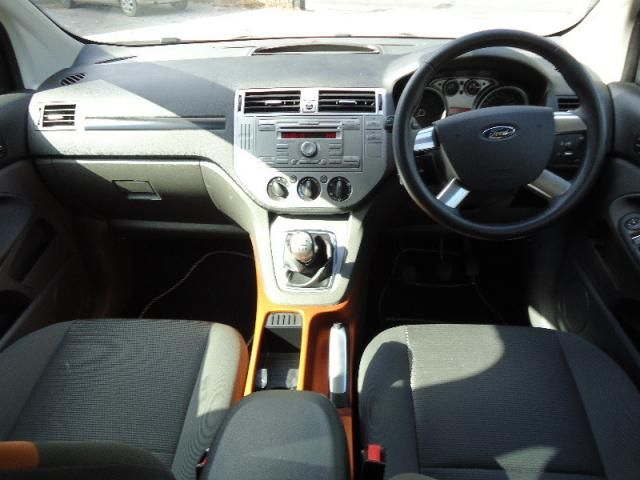 2009 FORD KUGA 2.0 ZETEC TDCI 2WD 5d image 6