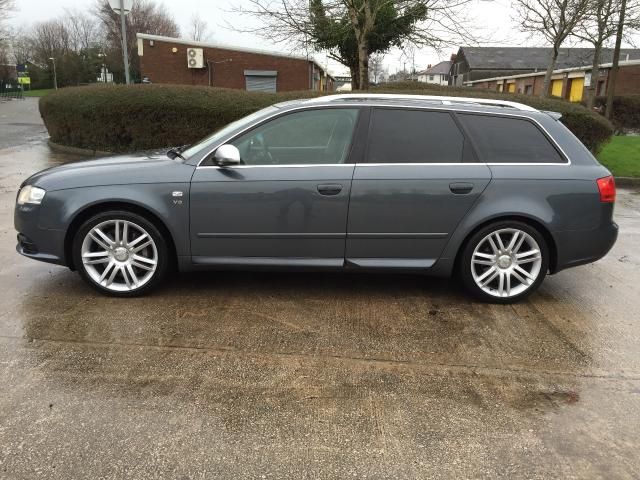 2007 AUDI S4 AVANT QUATTRO image 2