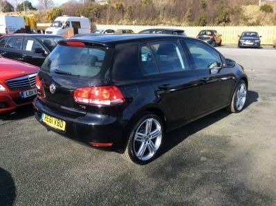 2011 Volkswagen Golf S TDI image 2