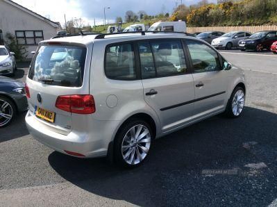 2011 Volkswagen Touran S TDI image 4