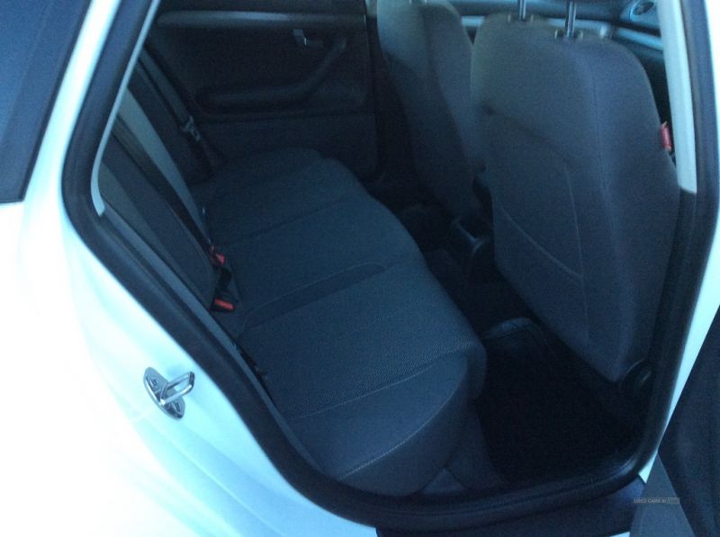 2011 Seat Exeo S CR TDI image 6