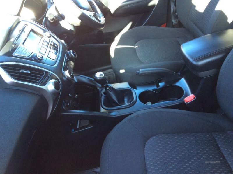 2010 Hyundai ix35 STYLE 2WD CRDI image 5
