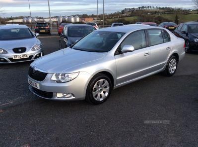 2011 Skoda Superb S TDI CR 140 image 1