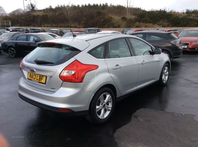2013 Ford Focus ZETEC TDCI image 5