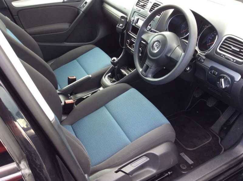 2012 Volkswagen Golf S TDI image 5