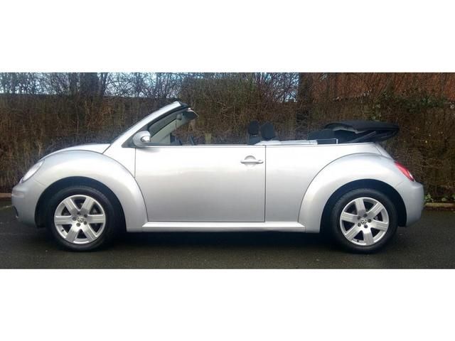 2005 VOLKSWAGEN BEETLE 1.6 2dr image 3