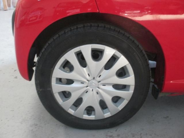 2013 CITROEN C1 1.0 3dr image 6