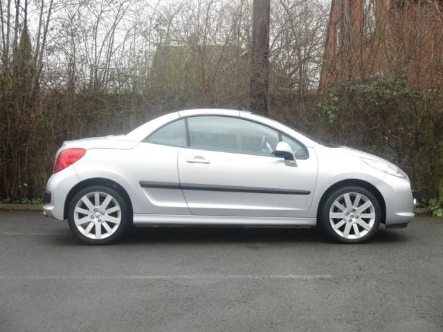 2008 PEUGEOT 207 1.6 2dr image 3