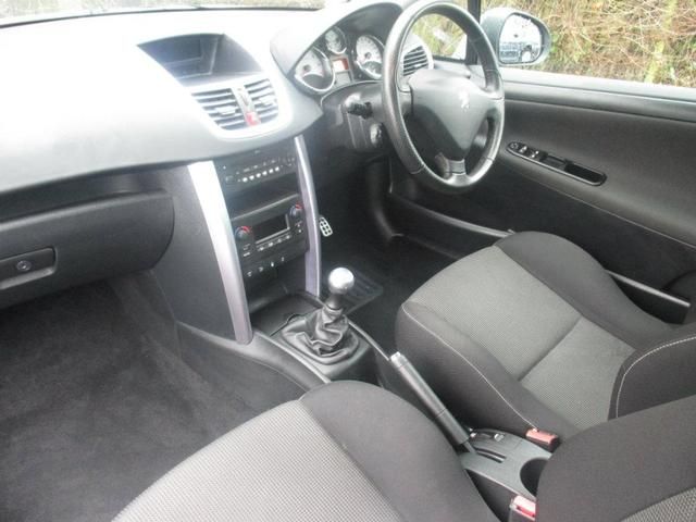 2008 PEUGEOT 207 1.6 2dr image 5