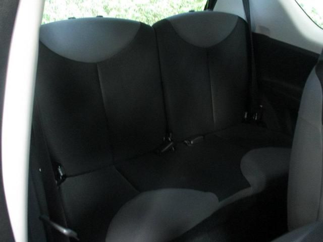 2014 CITROEN C1 1.0 3dr image 7