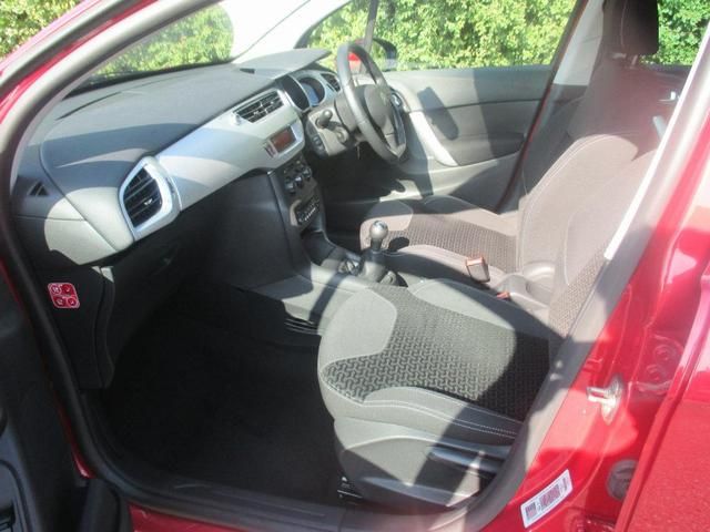 2011 CITROEN C3 1.4 5dr image 5
