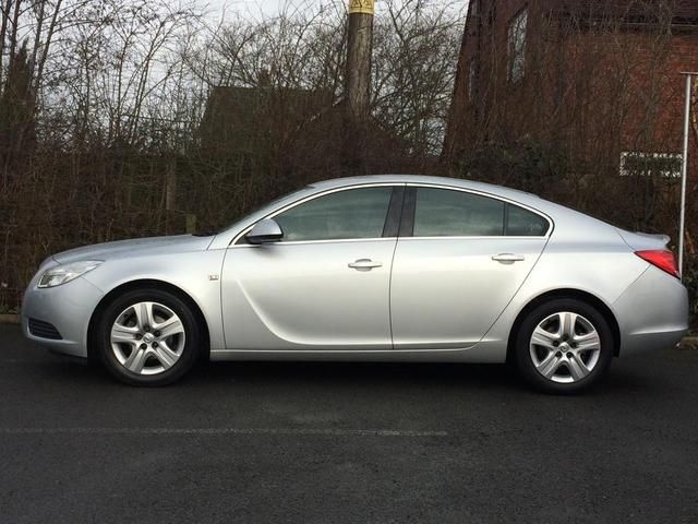 2009 VAUXHALL INSIGNIA 1.8 5dr image 2
