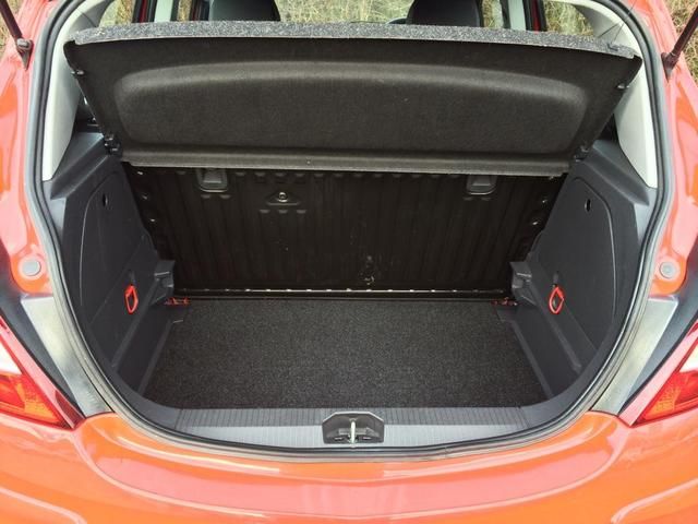 2012 VAUXHALL CORSA 1.3 5dr image 6