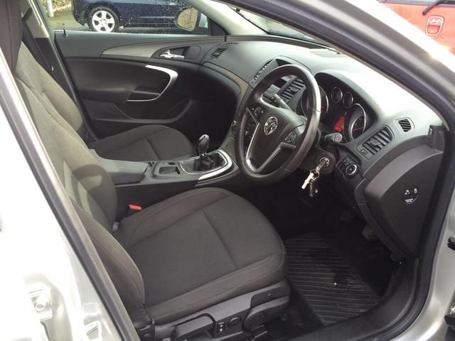 2011 VAUXHALL ASTRA 1.6 5dr image 4