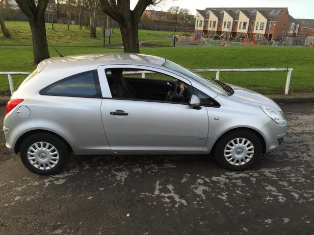 2008 VAUXHALL CORSA 1.2 LIFE 3d image 2
