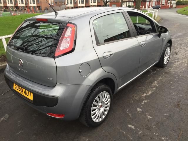 2011 FIAT PUNTO EVO 1.4 5d image 3