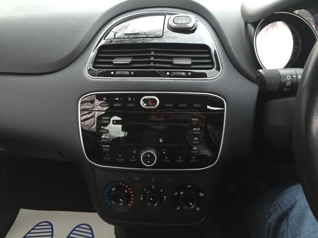 2011 FIAT PUNTO EVO 1.4 5d image 8