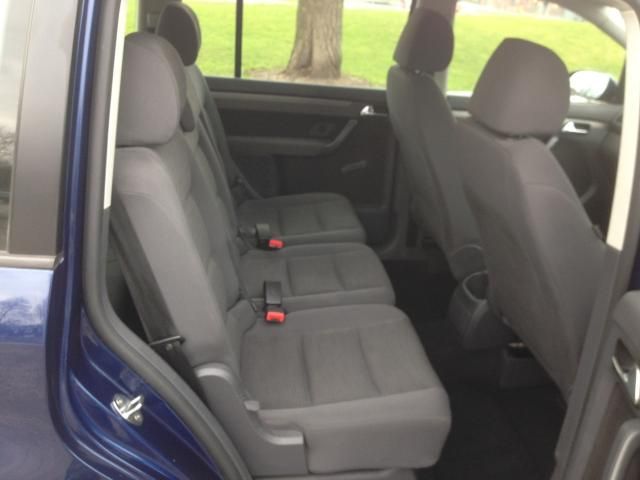 2007 VOLKSWAGEN TOURAN 1.9 S TDI 5d image 6