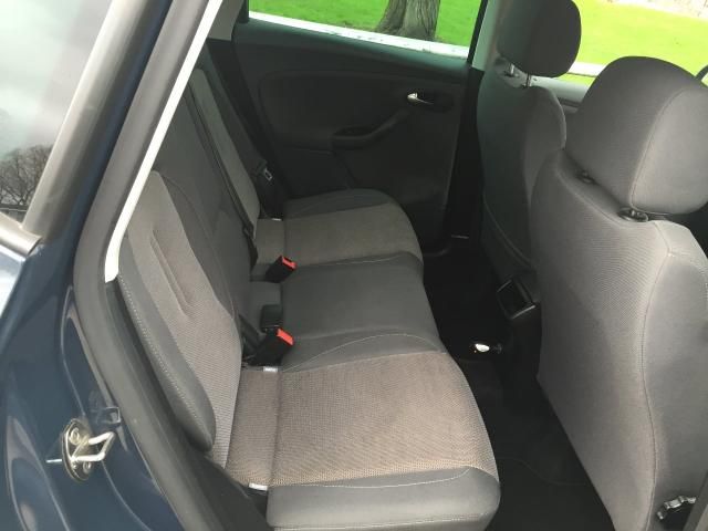 2010 SEAT ALTEA 2.0 SE TDI 5d image 7