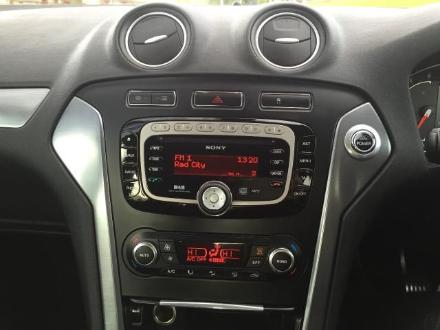 2011 FORD MONDEO 2.0 TDCI 5d image 8