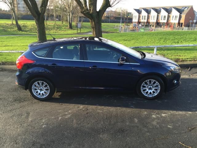 2011 FORD FOCUS 1.6 TDCI 5d image 2