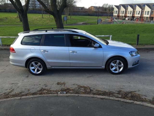 2012 VOLKSWAGEN PASSAT 2.0 S TDI 5d image 2