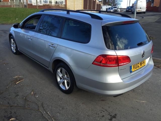 2012 VOLKSWAGEN PASSAT 2.0 S TDI 5d image 4
