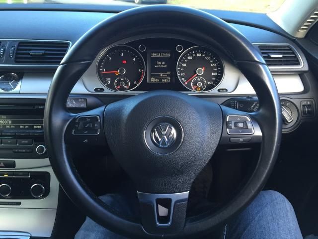 2012 VOLKSWAGEN PASSAT 2.0 S TDI 5d image 6