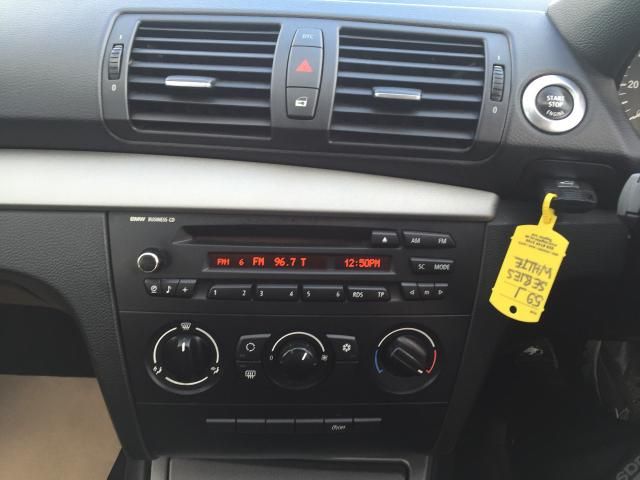 2009 BMW 1 SERIES 2.0 ES 5d image 8