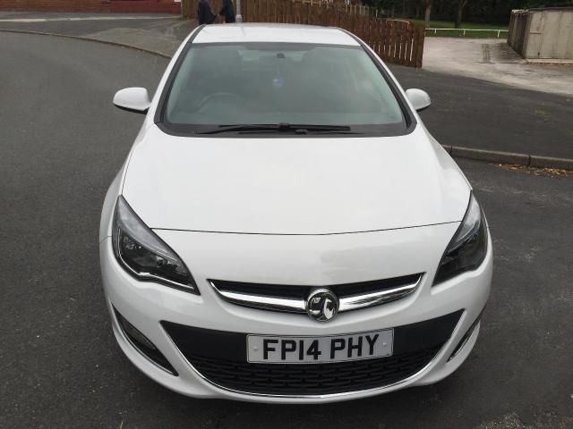 2014 VAUXHALL ASTRA 1.4 SRI 5d image 3