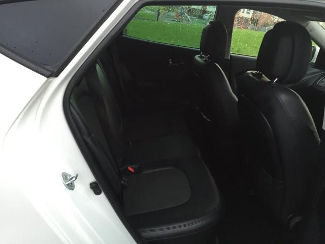 2012 HYUNDAI IX35 1.7 5d image 9