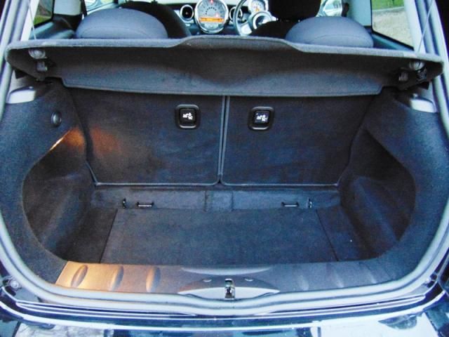 2010 MINI HATCH 1.4 ONE 3d image 8