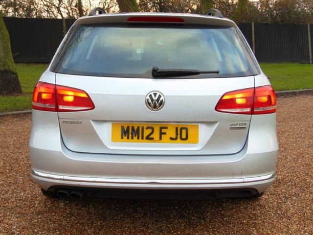 2012 VOLKSWAGEN PASSAT 2.0 SE TDI 5d image 4