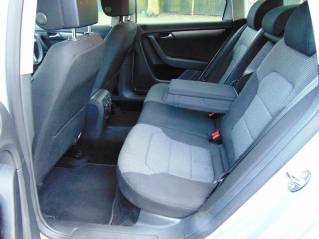 2012 VOLKSWAGEN PASSAT 2.0 SE TDI 5d image 6