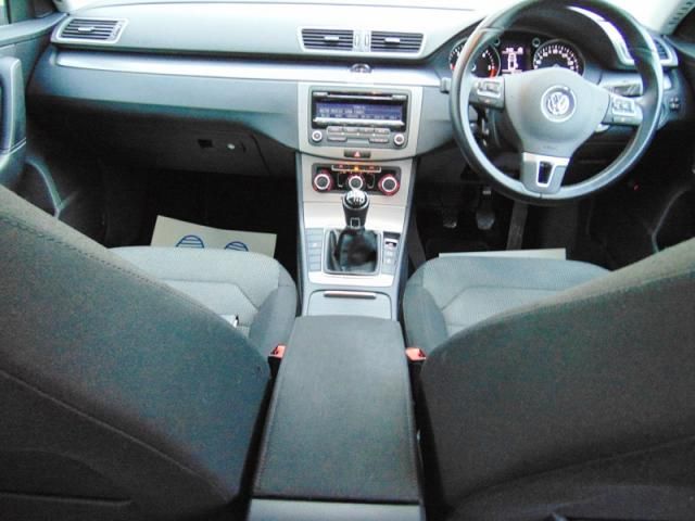 2012 VOLKSWAGEN PASSAT 2.0 SE TDI 5d image 7