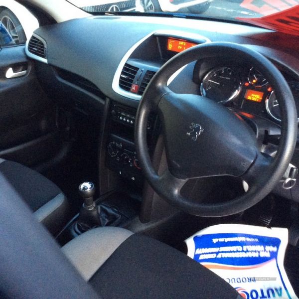 2007 Peugeot 207 S image 5