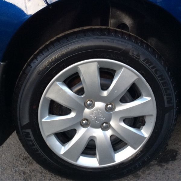 2007 Peugeot 207 S image 6