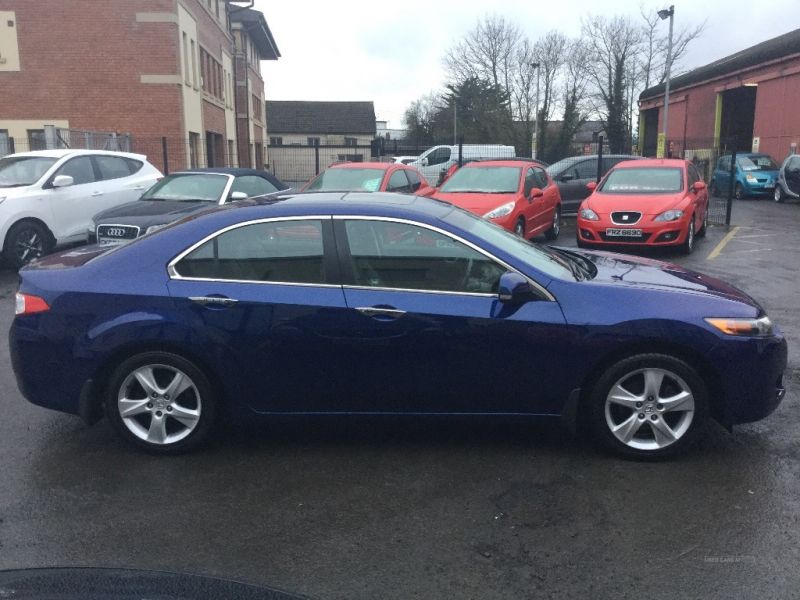 2010 Honda Accord EX I-DTEC image 3