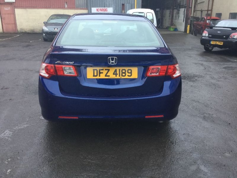 2010 Honda Accord EX I-DTEC image 5