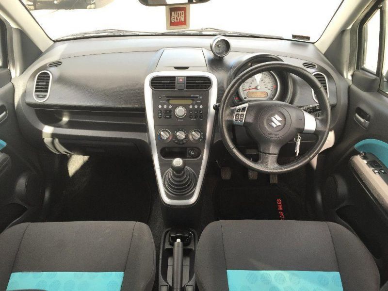 2011 Suzuki Splash GLS image 5