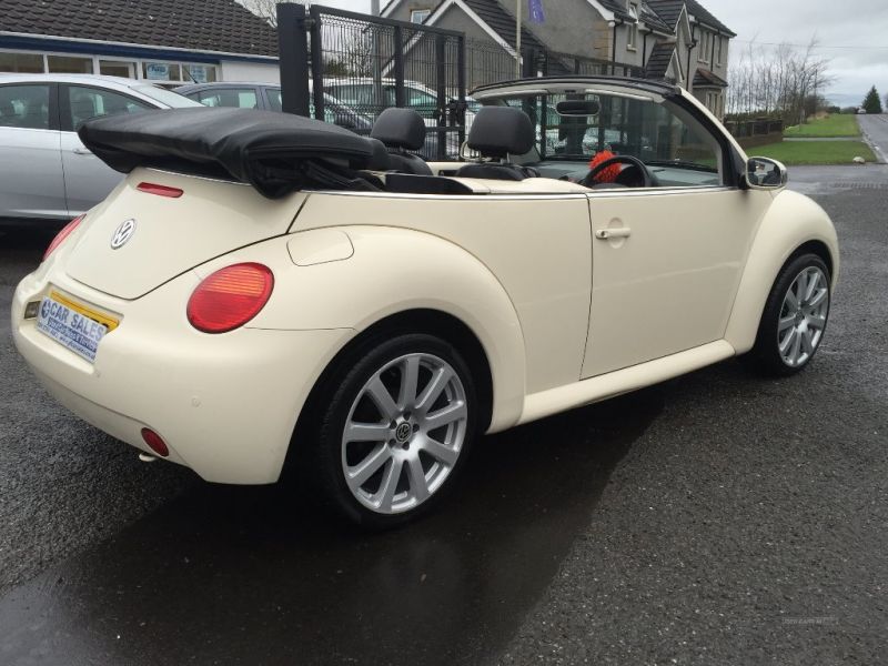 2005 Volkswagen Beetle CABRIOLET TDI image 4