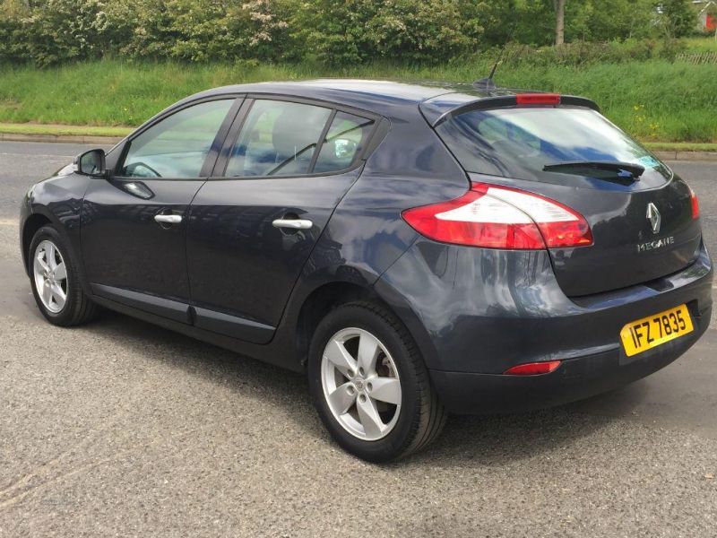 2011 Renault Megane TOM TOM 1.6VVT image 3