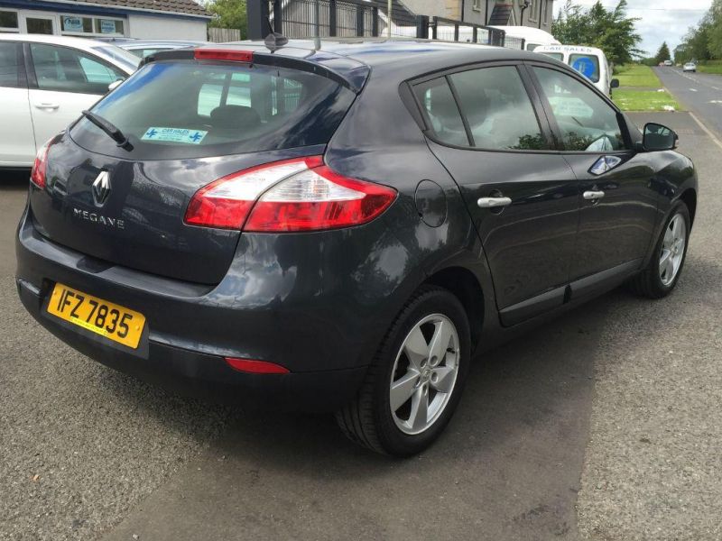 2011 Renault Megane TOM TOM 1.6VVT image 4