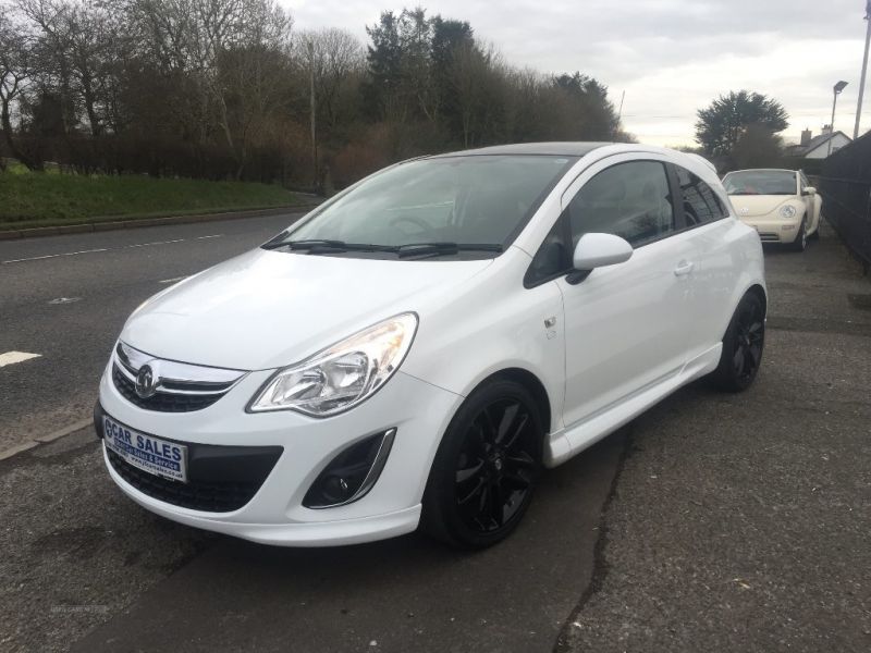 2011 Vauxhall Corsa LIMITED EDITION image 1